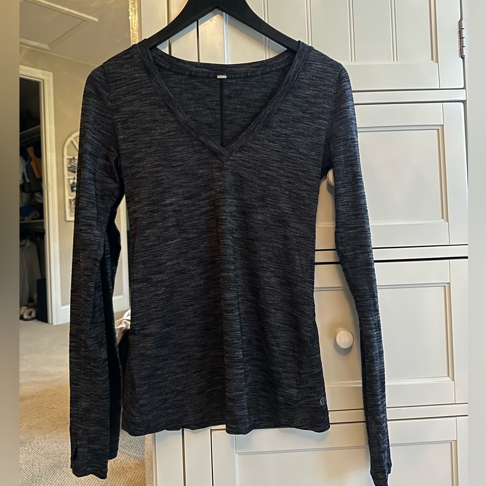 Lululemon long sleeve V neck